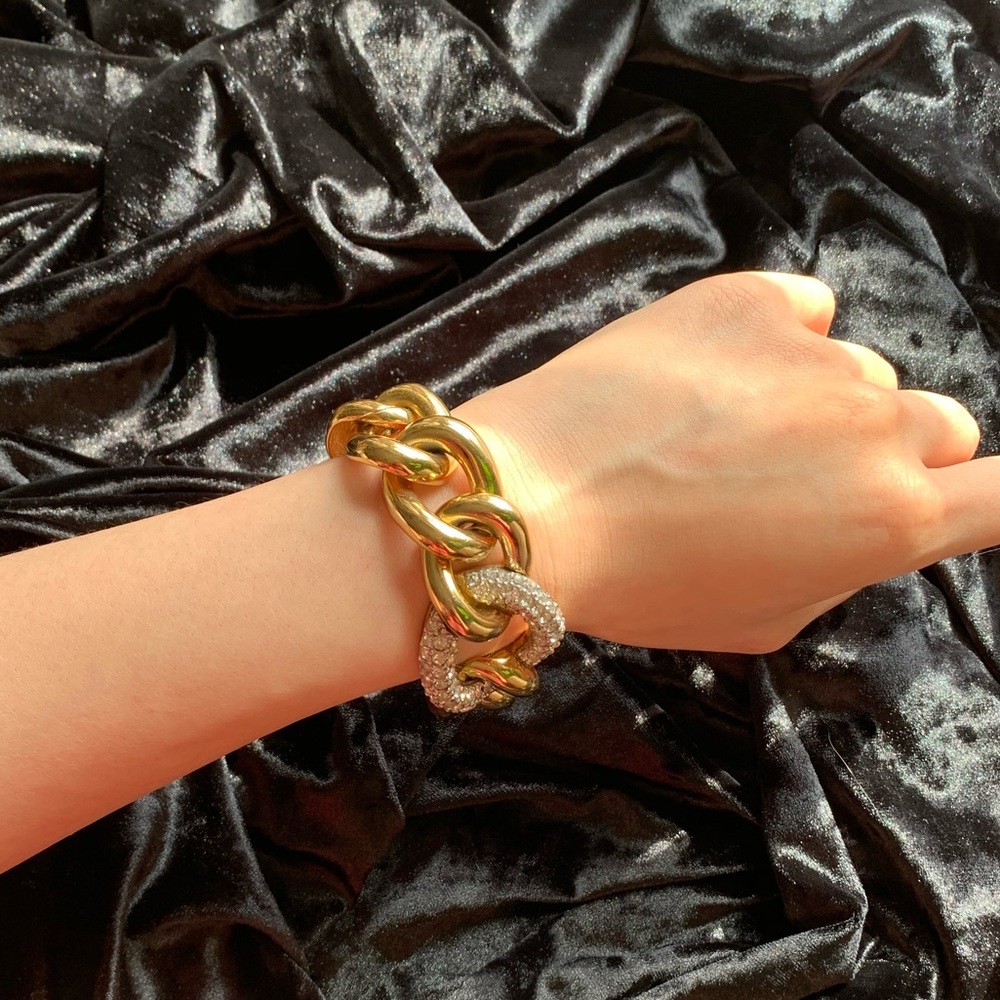 Givenchy gold chain bracelet!! - Picture 2 of 6